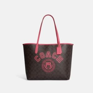 ❤❤ CITY COACH TOTE IN SIGNATURE CANVAS WITH VARSITY MOTIF